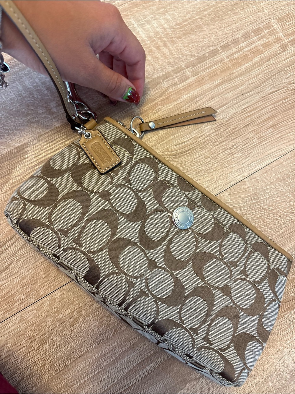 Vintage Coach Peyton Dream C Large Wristlet - Picture 6 of 8